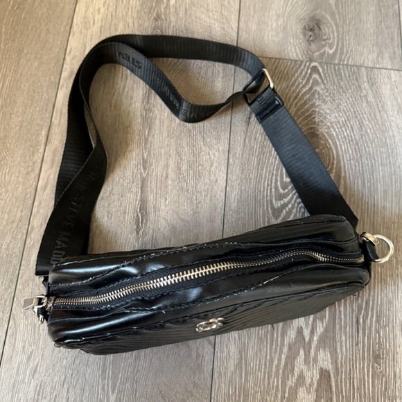 Steve Madden Black Chevron Crossbody Bag - Picture 3 of 7